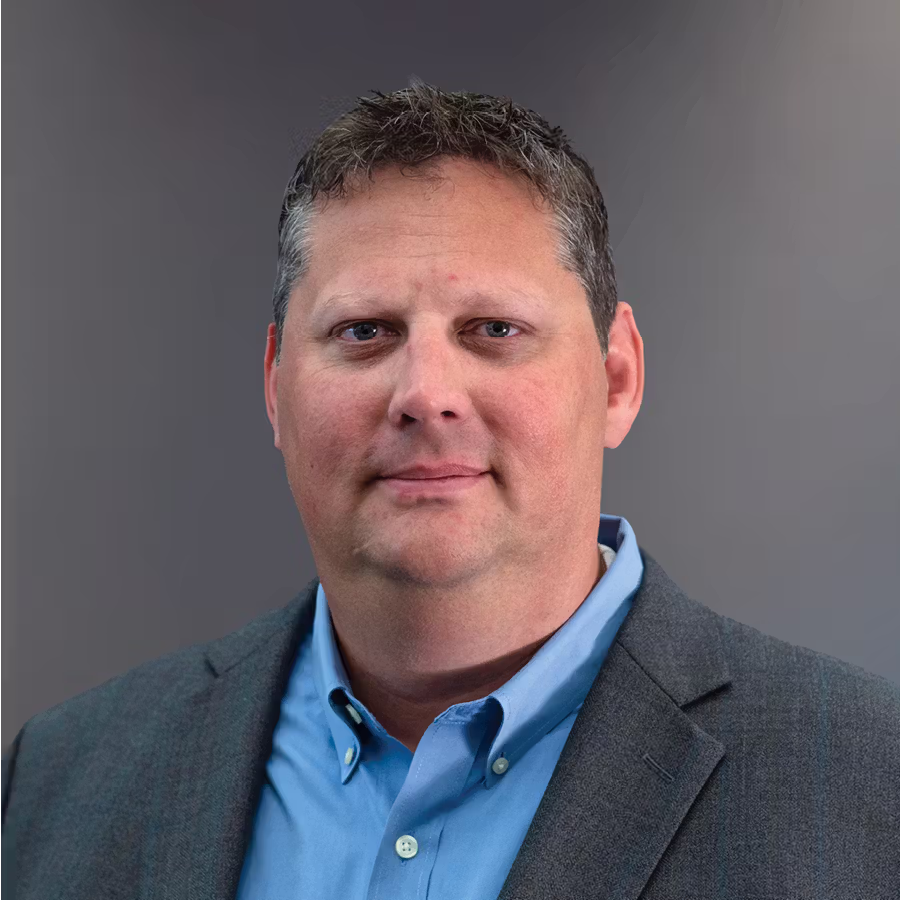 Headshot Adam Peine